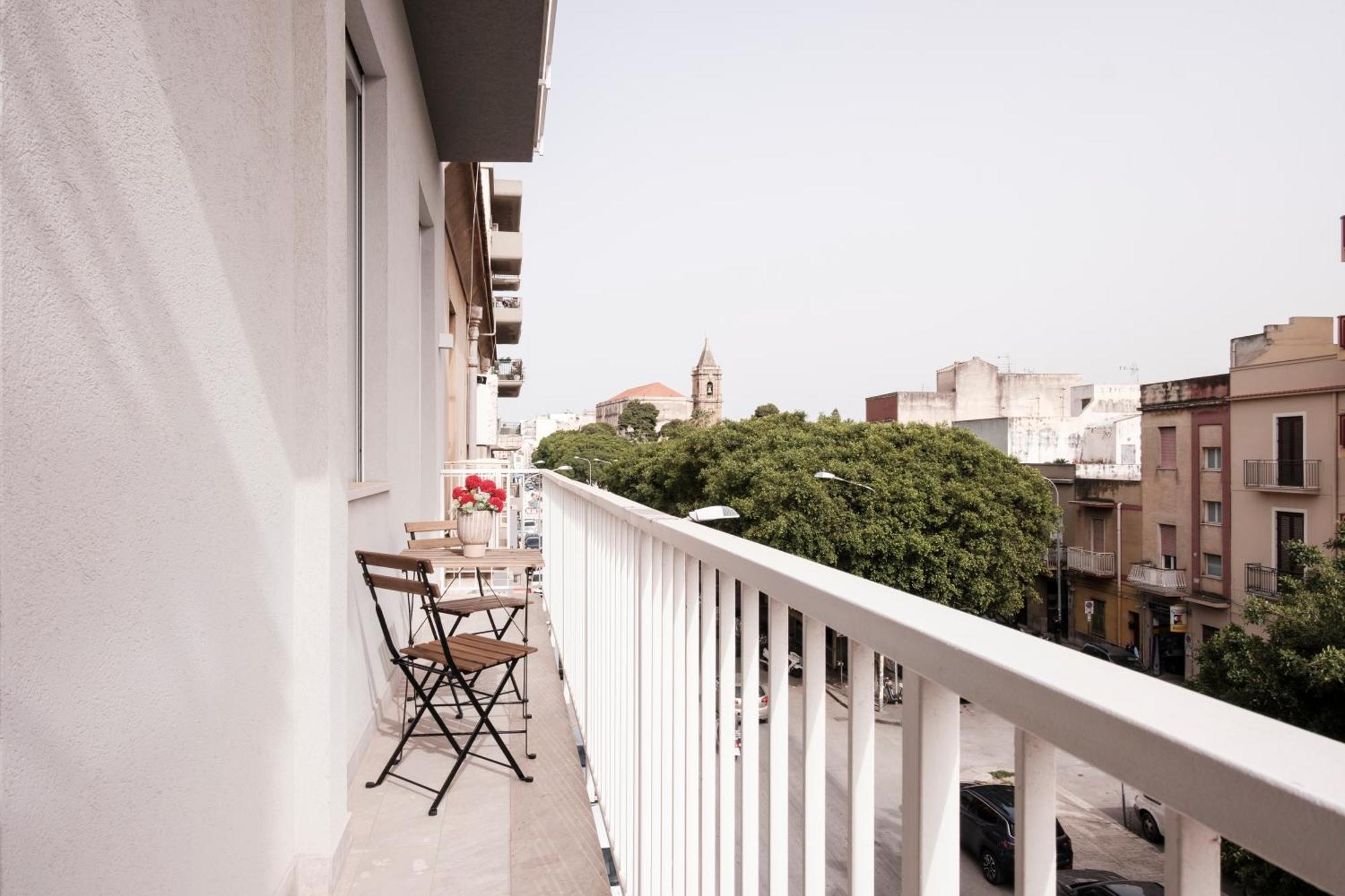 Pepoli Deluxe - Exclusive Apartment - Free Parking Trapani Dış mekan fotoğraf